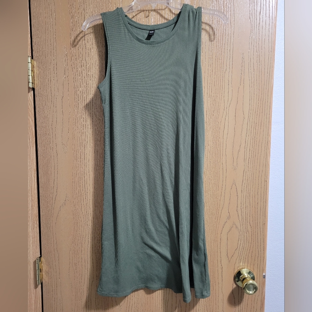 32 Degrees Cool Dress